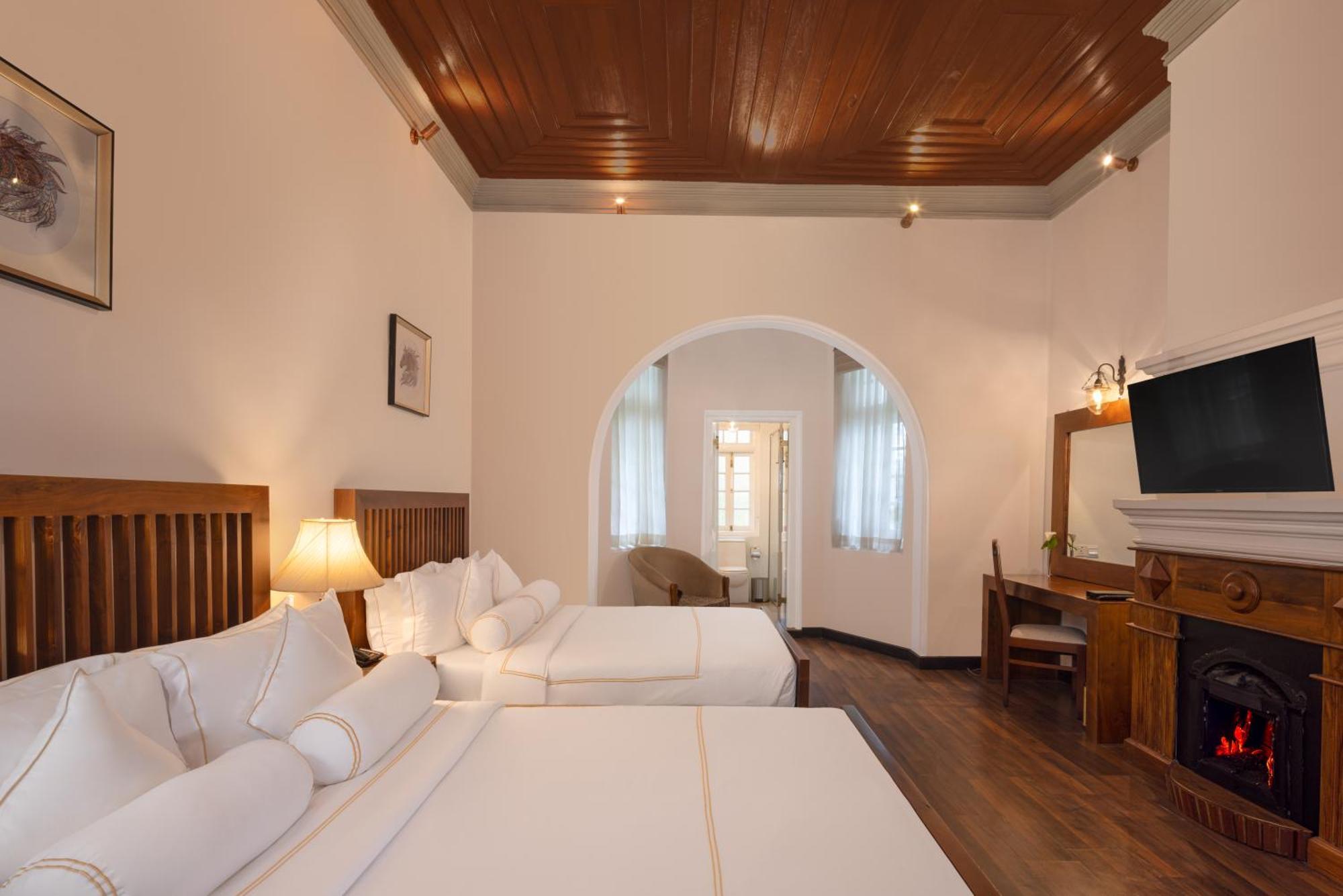 The Clovelly Bungalow Нувара Елия Екстериор снимка